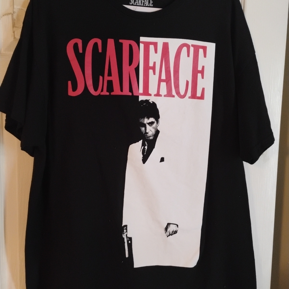 Fruit of the Loom Black Scarface Graphic Tee